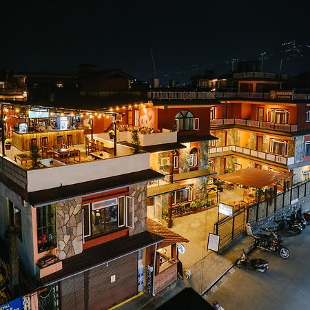 Hostel Dharma Backpackers Pokhara Zewnętrze zdjęcie